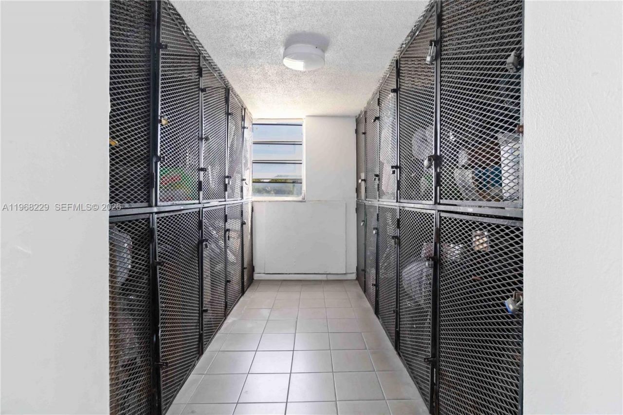 8895 Fontainebleau Blvd , Unit 504, Miami, FL 33172 Photo