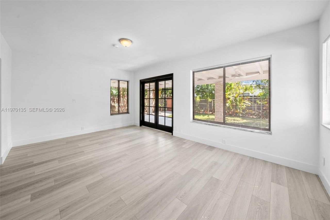 7525 Adventure Ave, North Bay Village, FL 33141 Photo