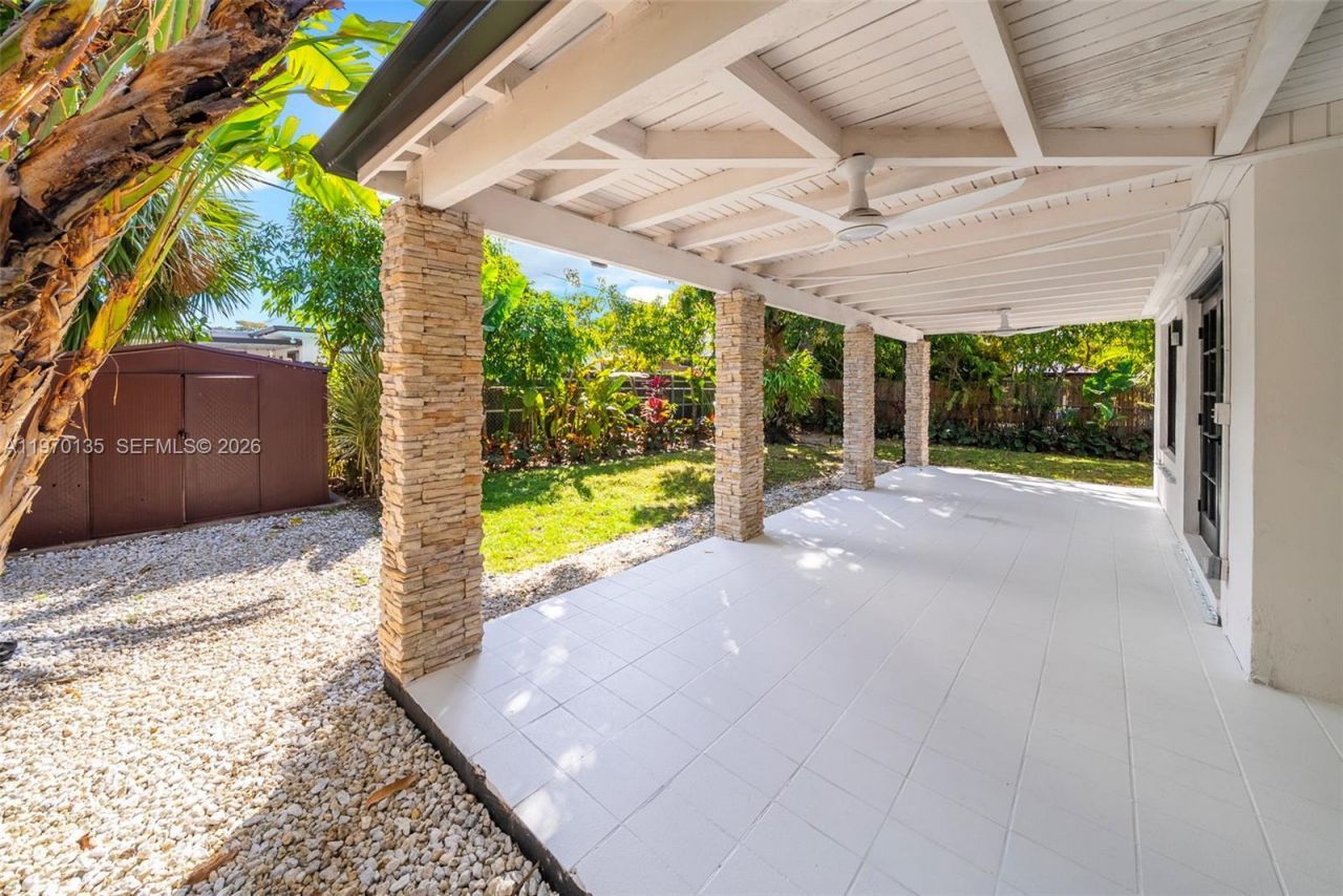 7525 Adventure Ave, North Bay Village, FL 33141 Photo