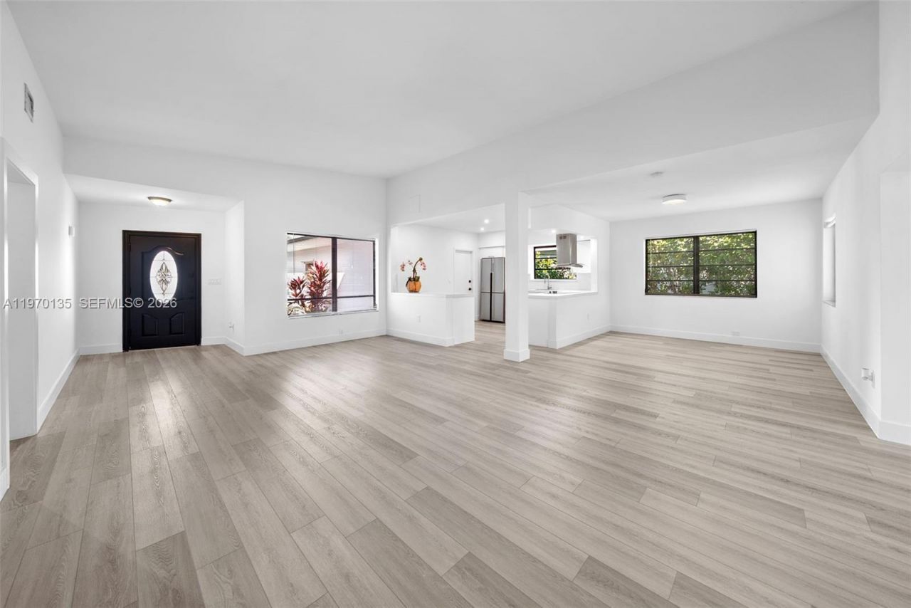 7525 Adventure Ave, North Bay Village, FL 33141 Photo