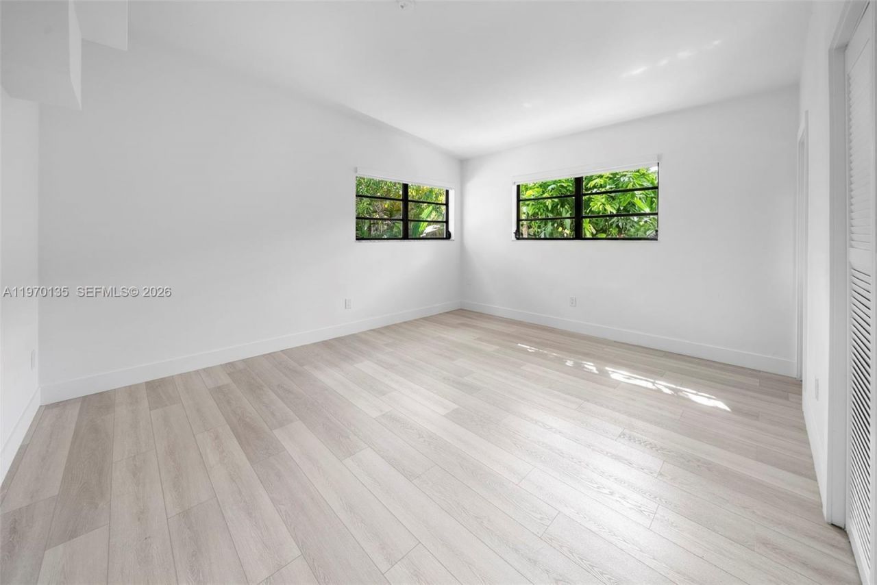 7525 Adventure Ave, North Bay Village, FL 33141 Photo