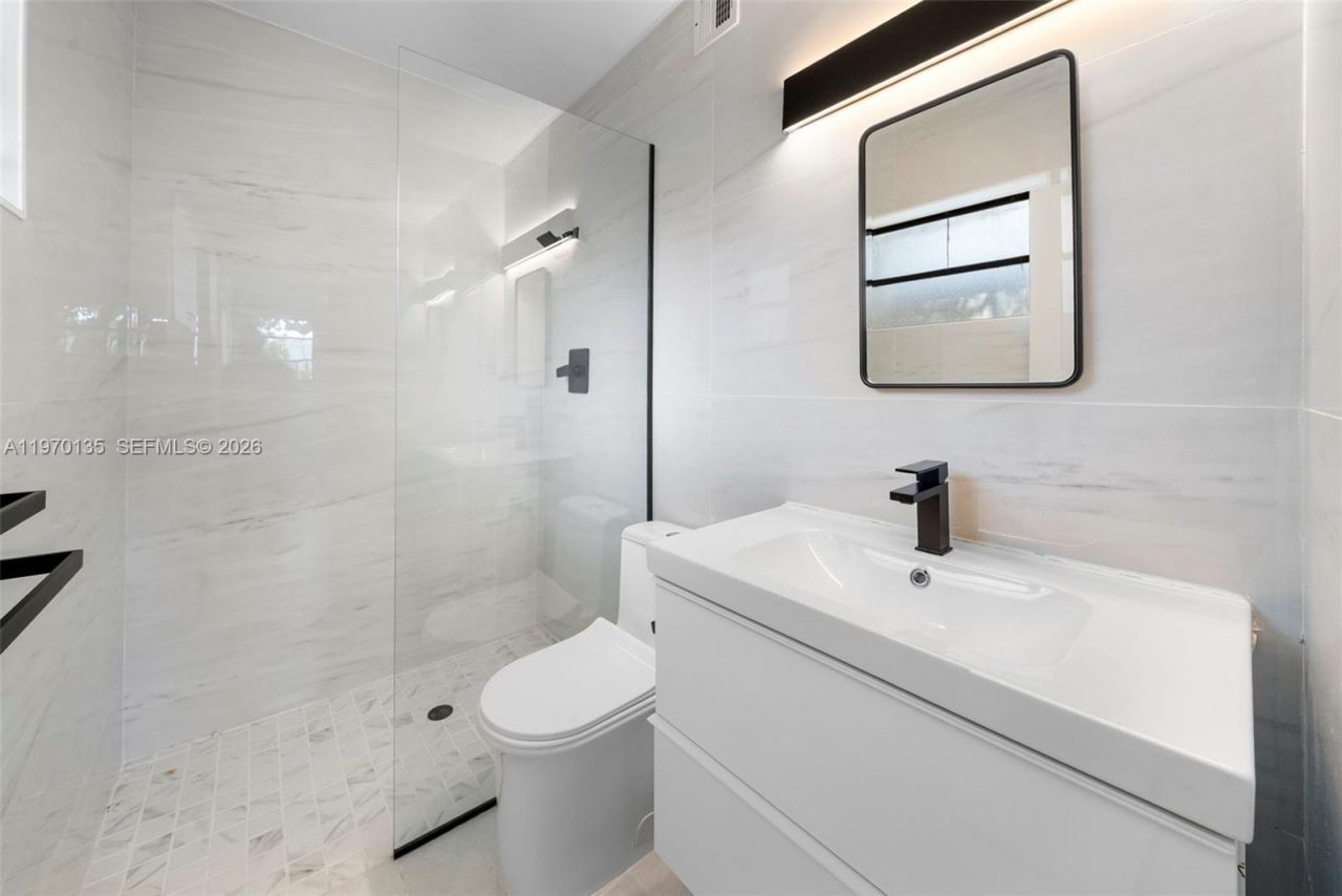 7525 Adventure Ave, North Bay Village, FL 33141 Photo