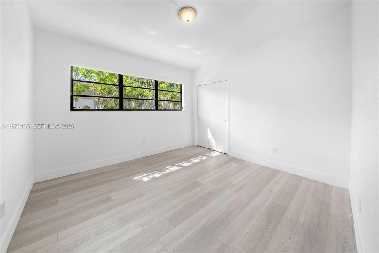 7525 Adventure Ave, North Bay Village, FL 33141 Photo