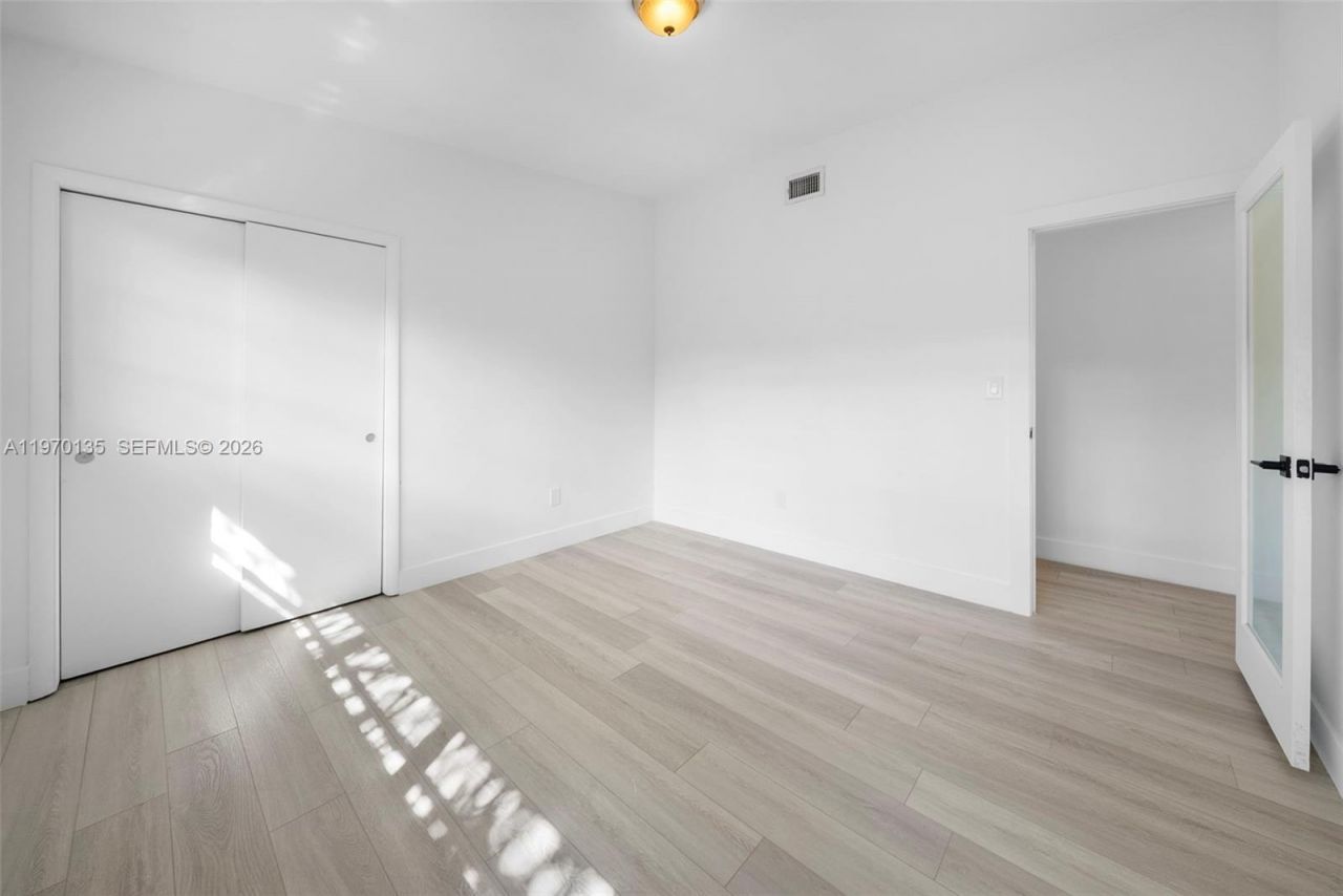 7525 Adventure Ave, North Bay Village, FL 33141 Photo