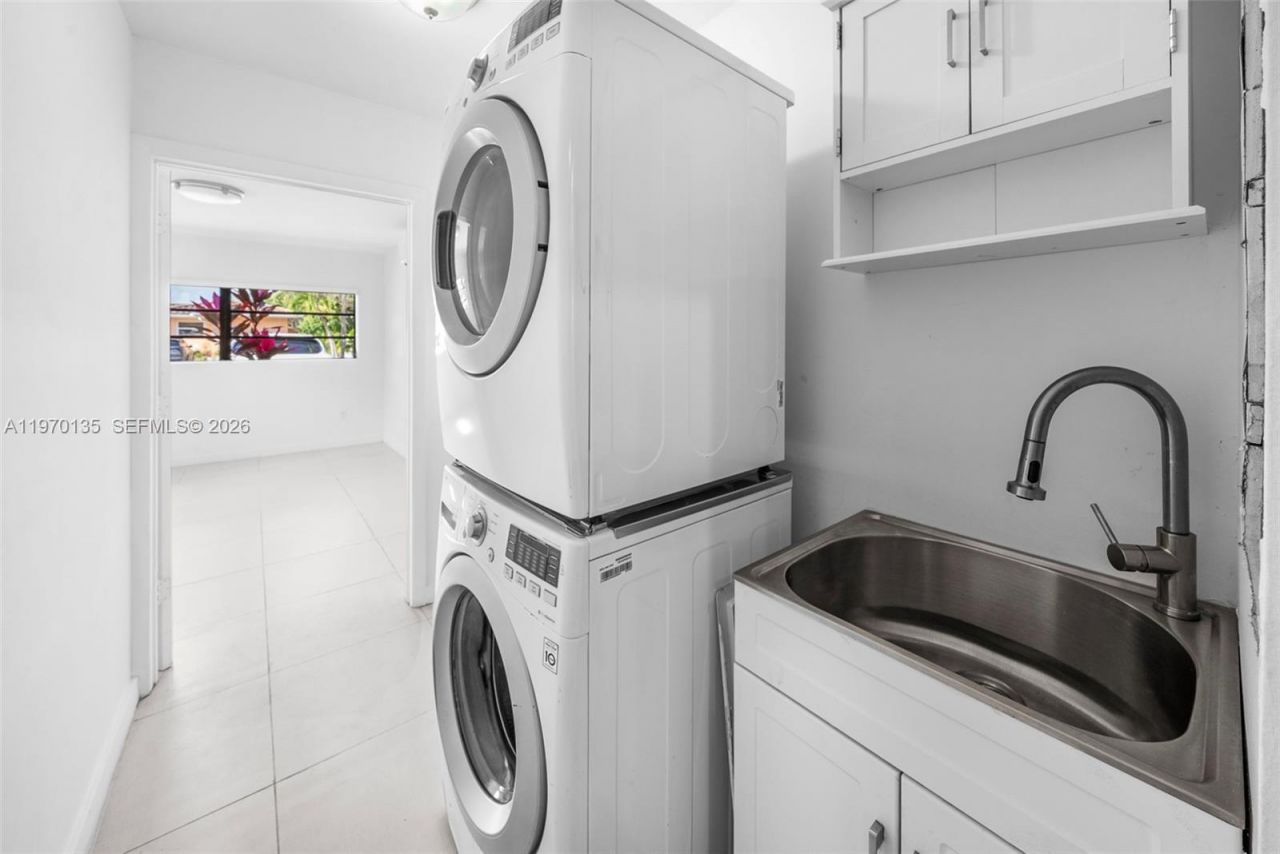 7525 Adventure Ave, North Bay Village, FL 33141 Photo