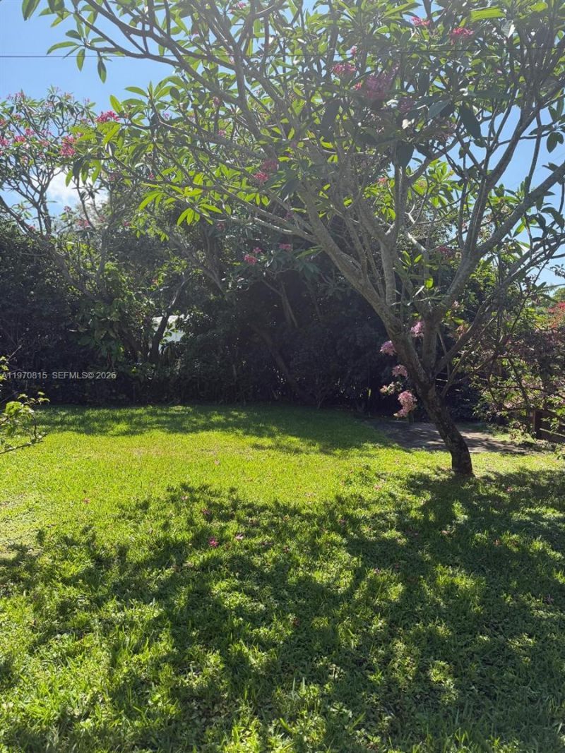 12000 NE 9th Ave, Unit 1, Biscayne Park, FL 33161 Photo