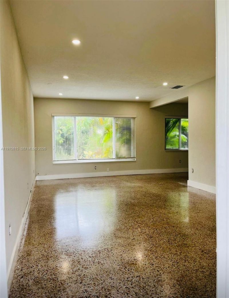 12000 NE 9th Ave , Unit 1, Biscayne Park, FL 33161 Photo