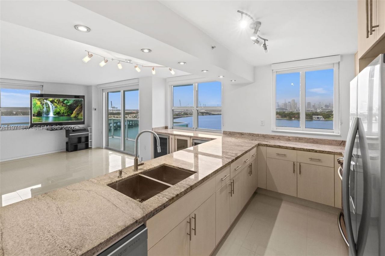 650 West Ave, Unit 1401, Miami Beach, FL 33139 Photo