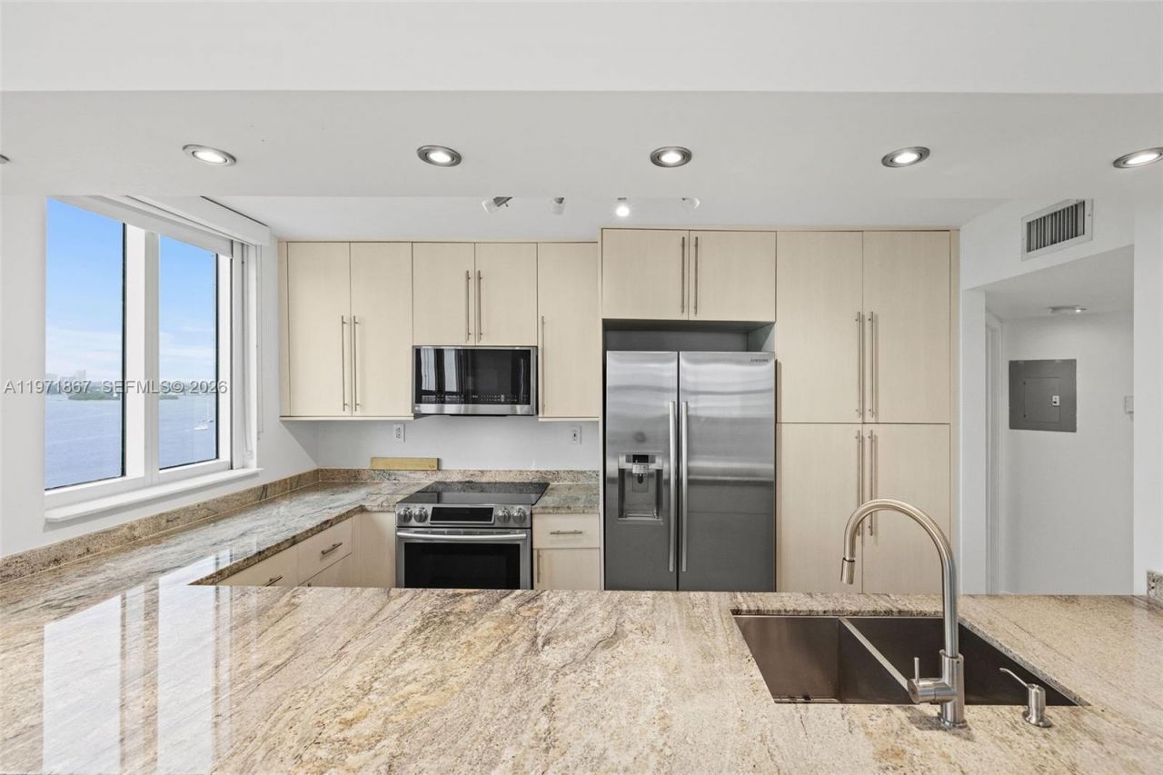 650 West Ave, Unit 1401, Miami Beach, FL 33139 Photo