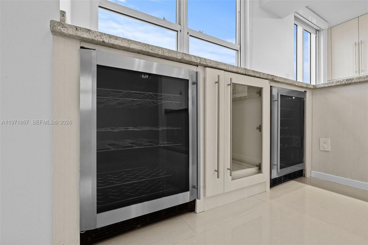 650 West Ave, Unit 1401, Miami Beach, FL 33139 Photo