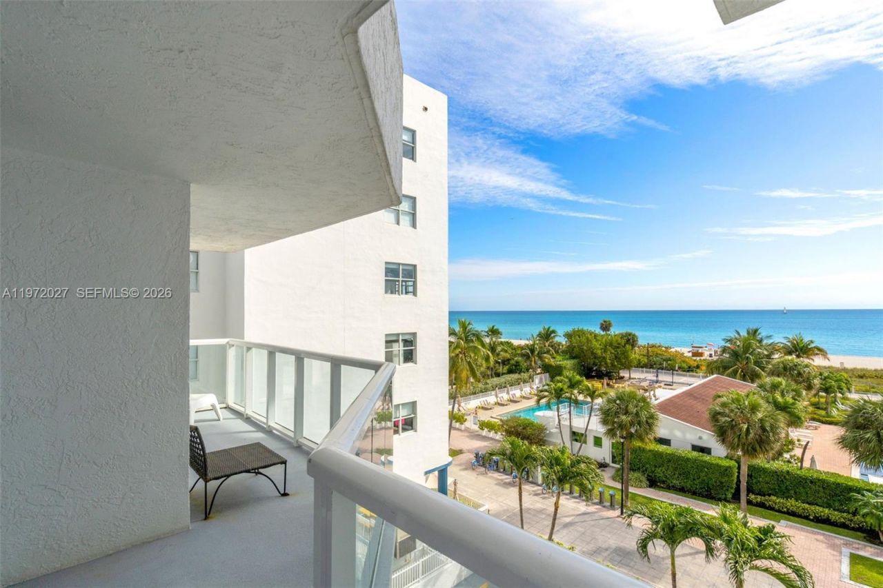 2457 Collins Ave, Unit 503, Miami Beach, FL 33140 Photo