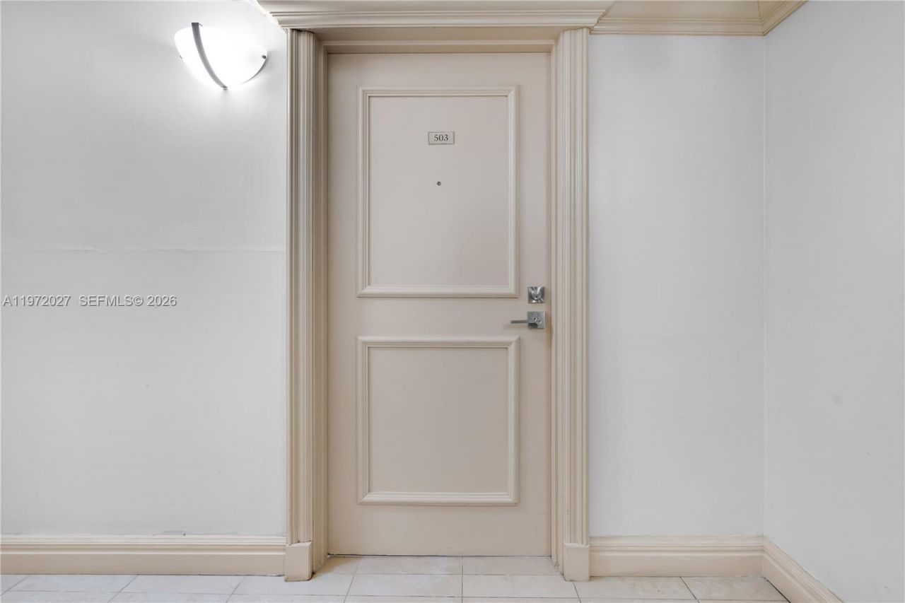 2457 Collins Ave, Unit 503, Miami Beach, FL 33140 Photo