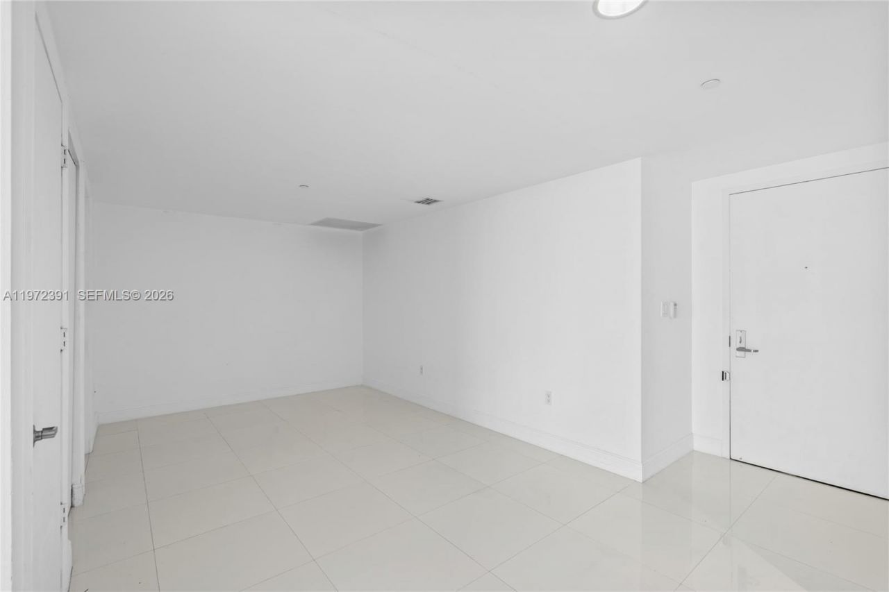 495 Brickell Ave, Unit 4705, Miami, FL 33131 Photo