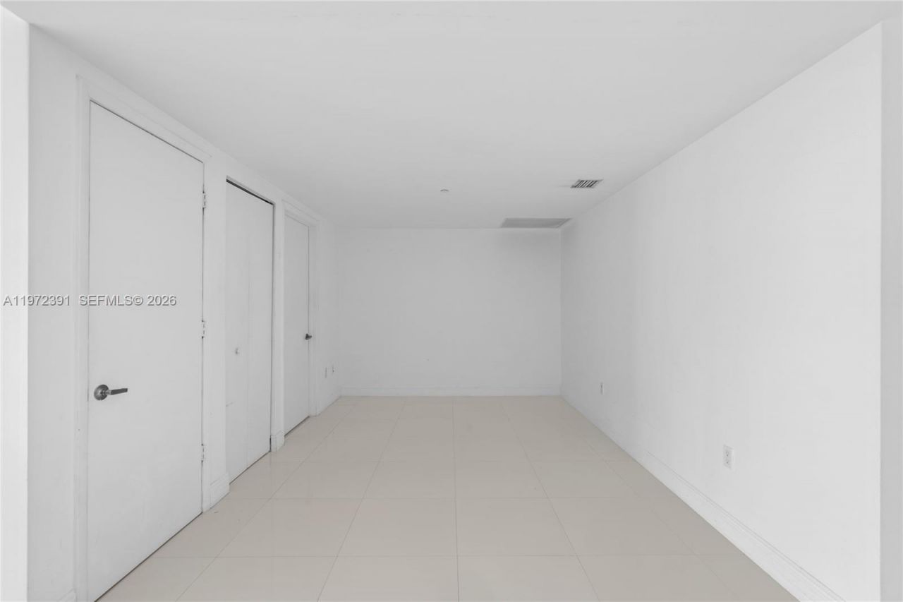 495 Brickell Ave, Unit 4705, Miami, FL 33131 Photo