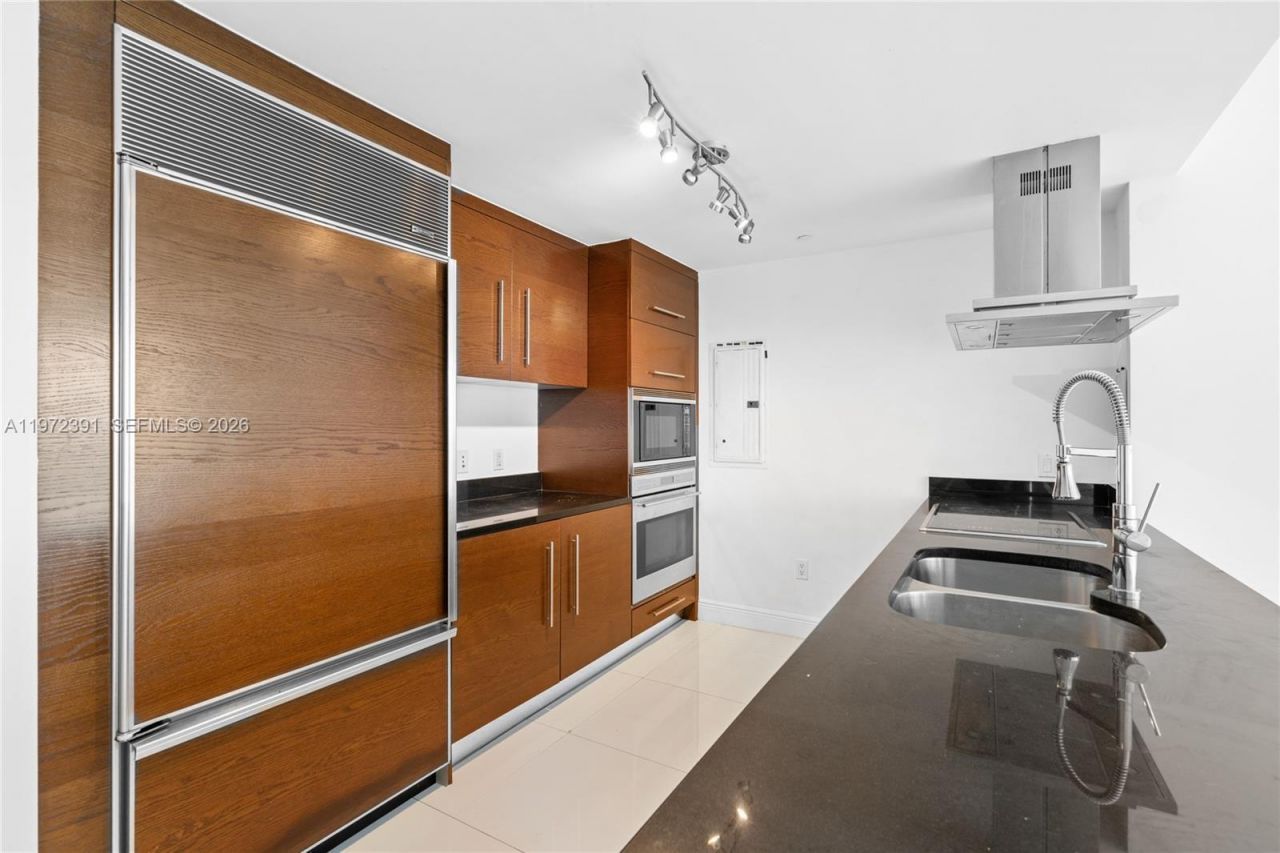 495 Brickell Ave, Unit 4705, Miami, FL 33131 Photo