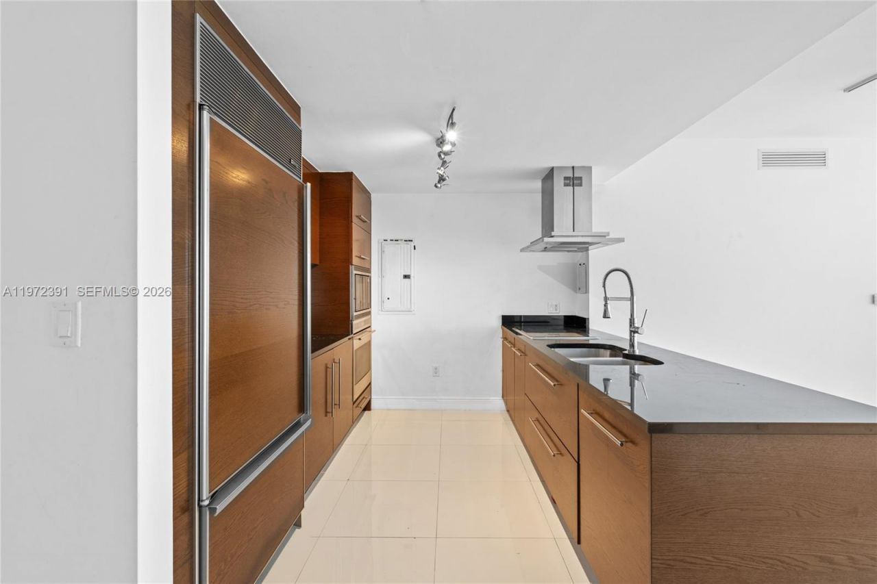 495 Brickell Ave, Unit 4705, Miami, FL 33131 Photo