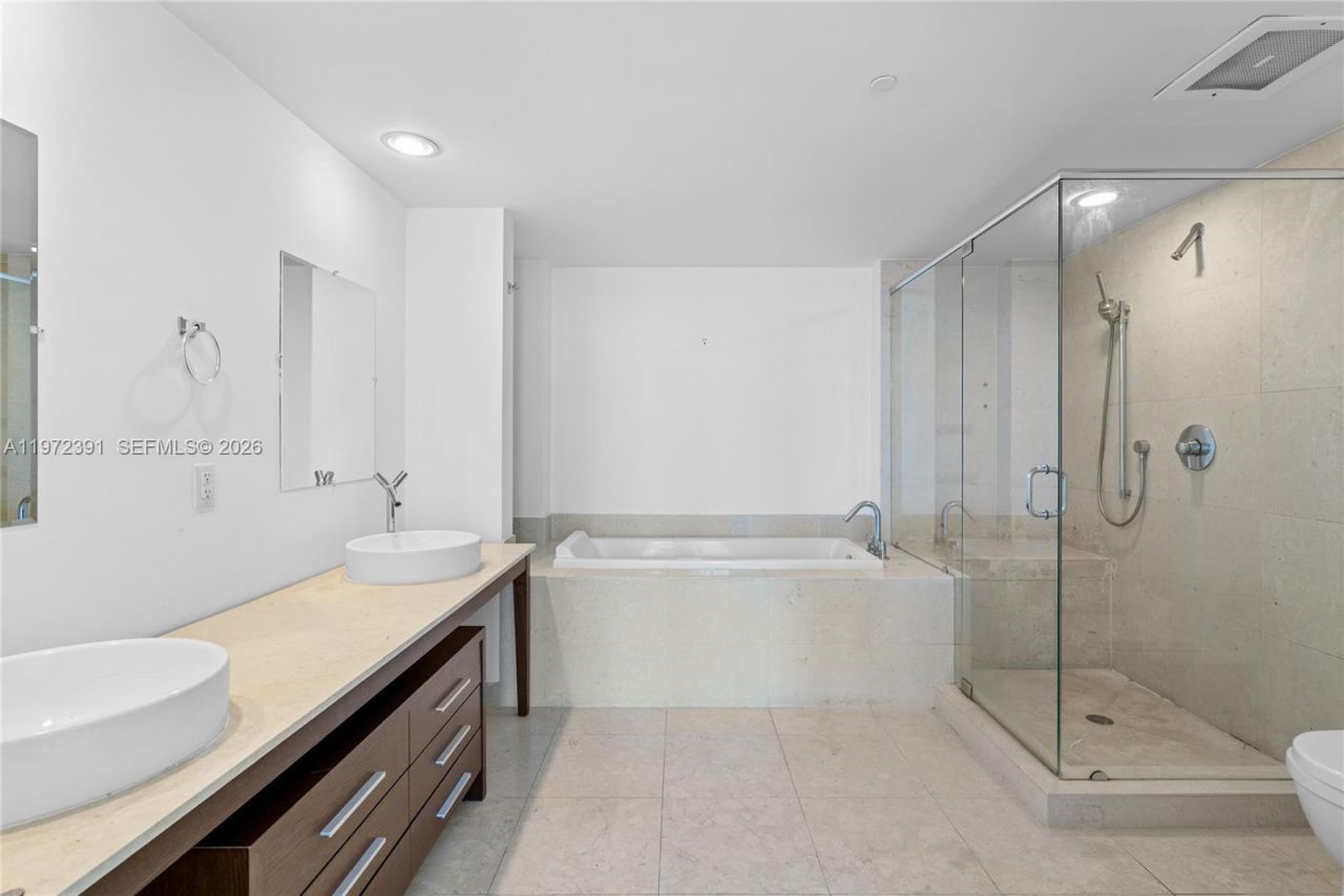 495 Brickell Ave, Unit 4705, Miami, FL 33131 Photo
