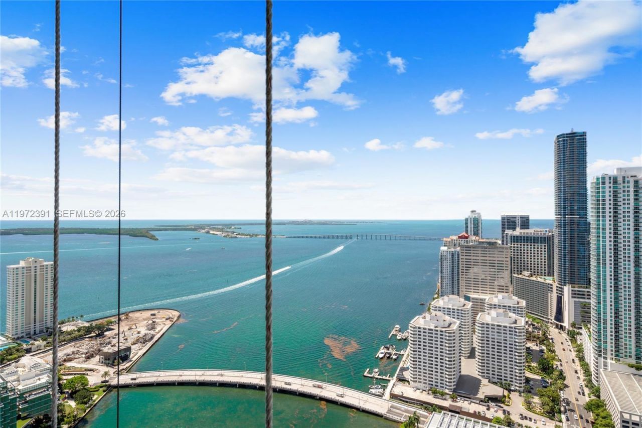 495 Brickell Ave, Unit 4705, Miami, FL 33131 Photo