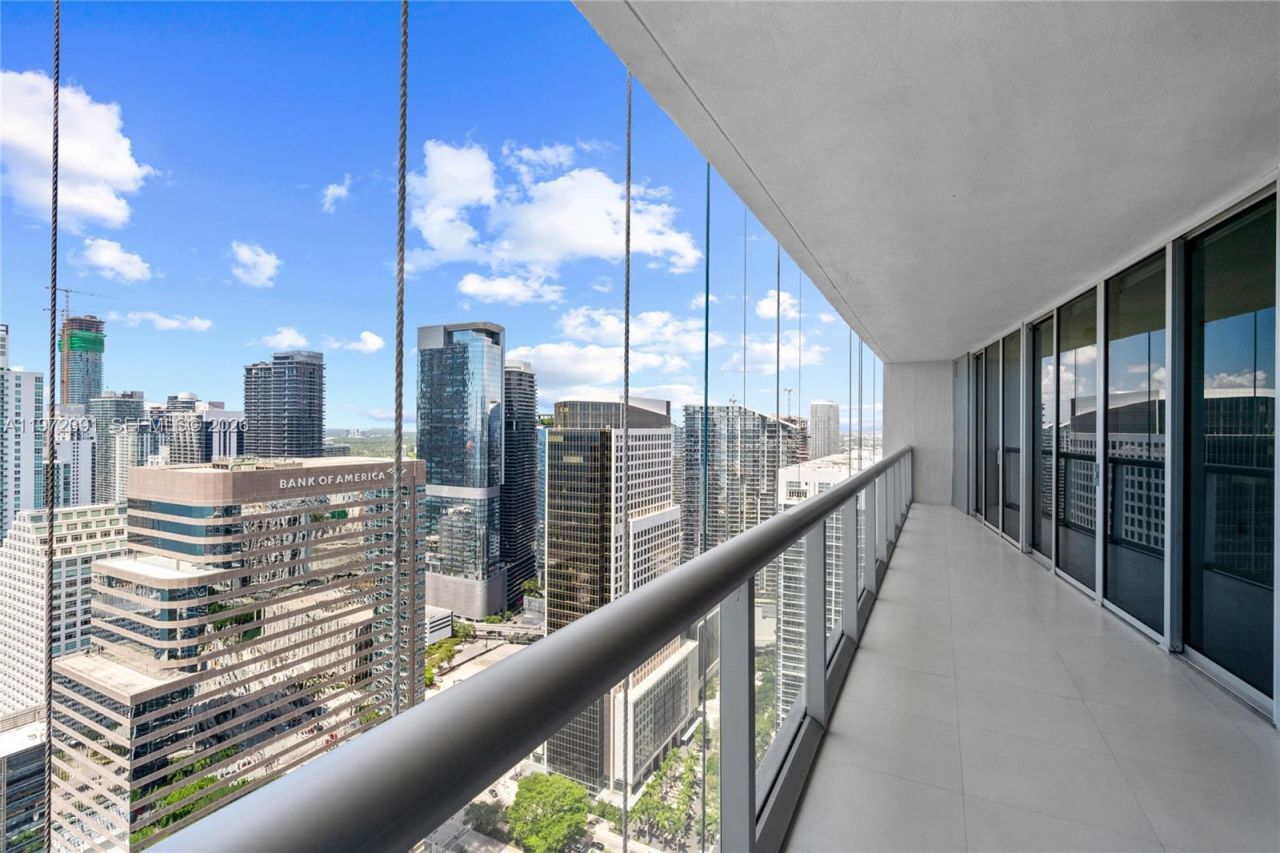 495 Brickell Ave, Unit 4705, Miami, FL 33131 Photo