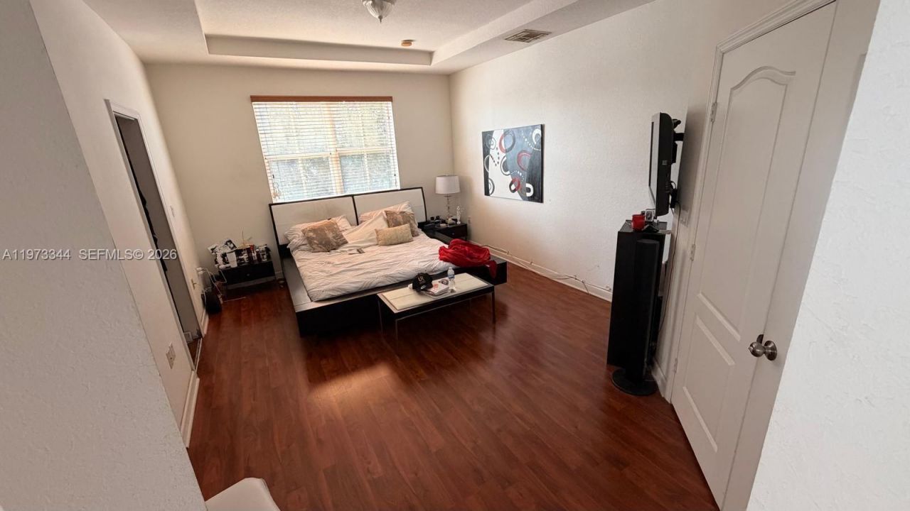 7586 NW 113th Path , Doral, FL 33178 Photo