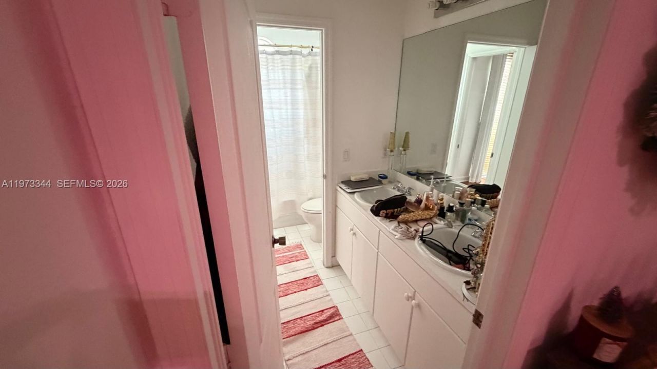 7586 NW 113th Path , Doral, FL 33178 Photo