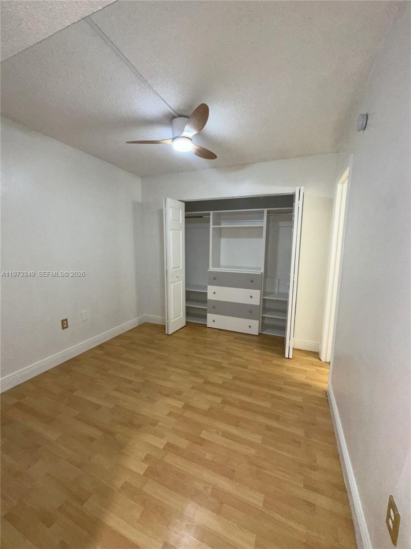 5055 NW 7th St, Unit 504, Miami, FL 33126 Photo