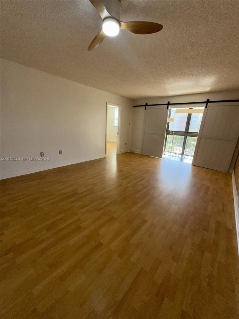 5055 NW 7th St, Unit 504, Miami, FL 33126 Photo