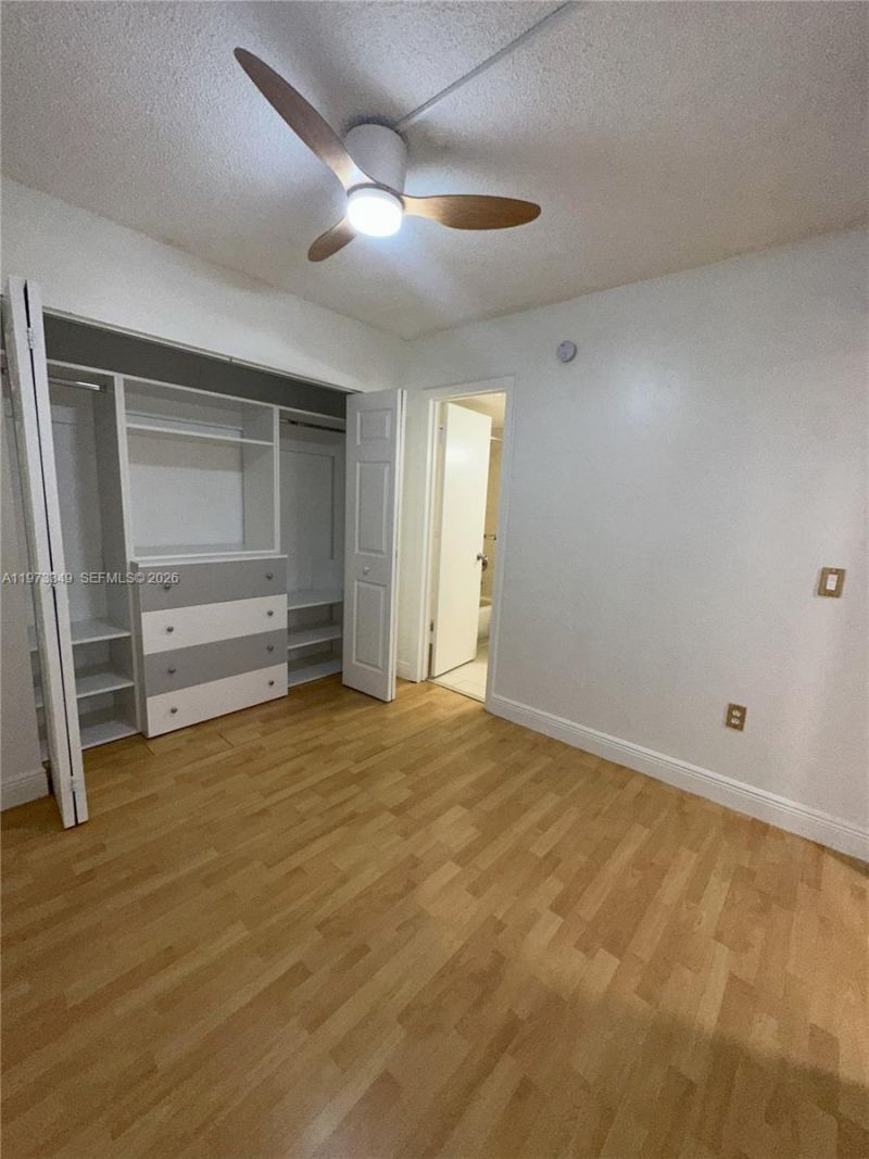 5055 NW 7th St, Unit 504, Miami, FL 33126 Photo