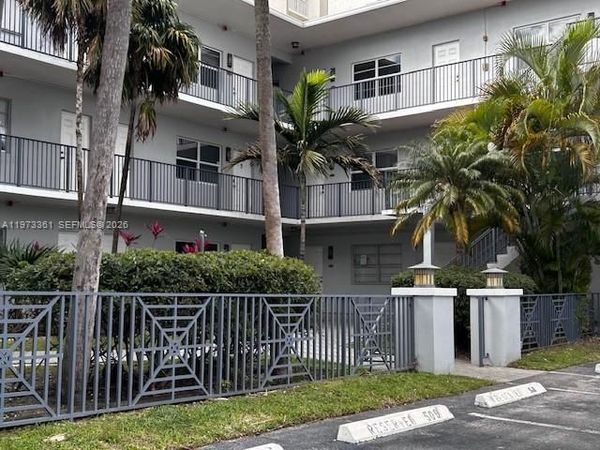 2200 S Ocean Dr, Unit N102, Hollywood, FL 33019