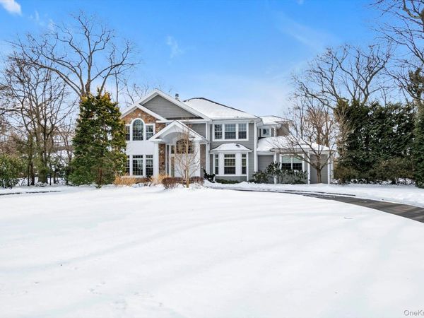 233 Everit Avenue , Hewlett Harbor, NY 11557