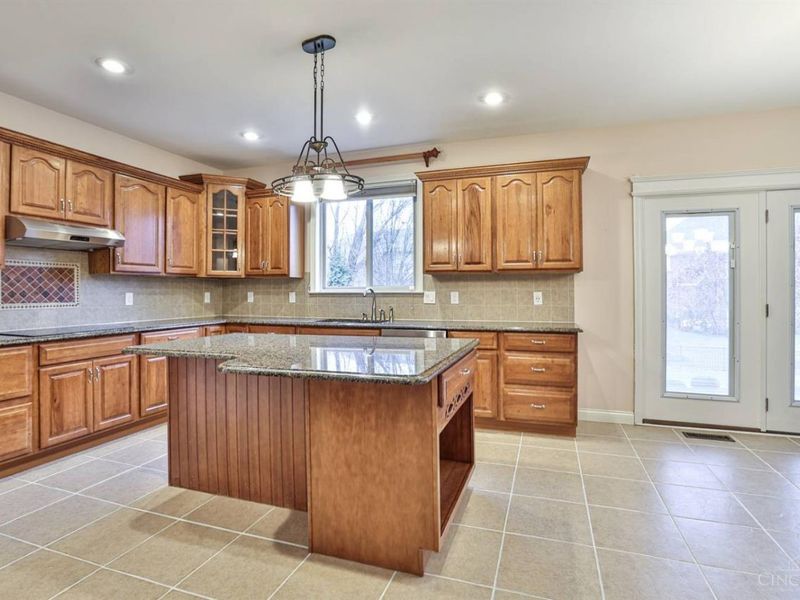 8232 Coral Bell Court, Liberty Township, OH 45044 Photo 17