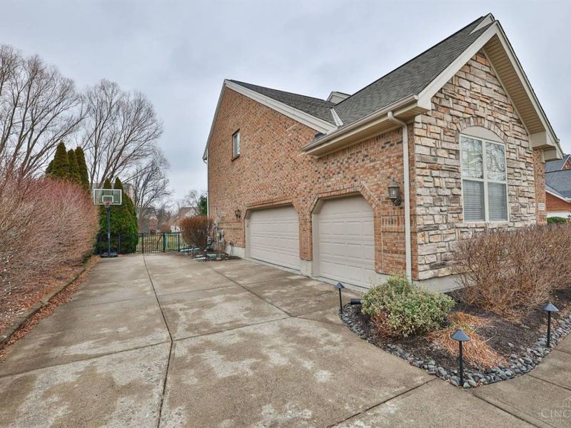 8232 Coral Bell Court, Liberty Township, OH 45044 Photo 69