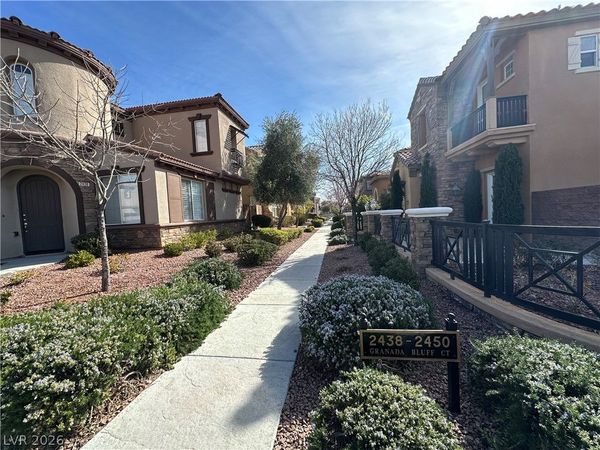2442 Granada Bluff Court, Las Vegas, NV 89135