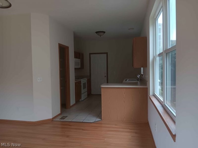 4183 Westbrook Drive, Brooklyn, OH 44144 Photo 8