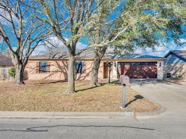 3120 Lafayette Street , Corsicana, TX 75110