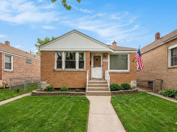 3238 N Narragansett Avenue , Chicago, IL 60634