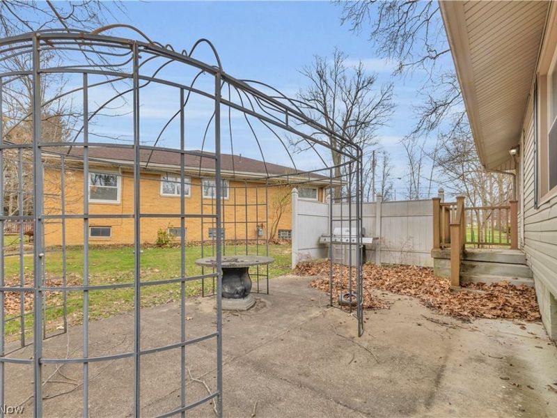 6624 Ronjoy Place, Youngstown, OH 44512 Photo 30