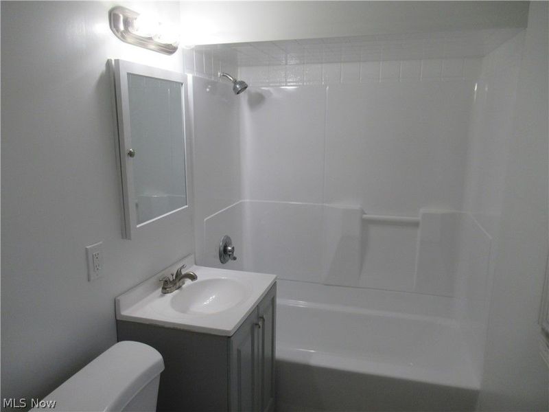 378 Columbus Street, Bedford, OH 44146 Photo 21