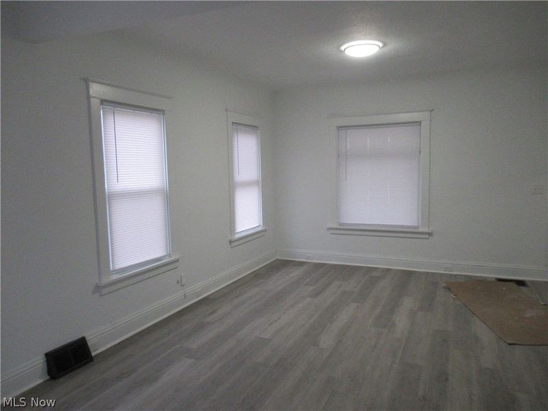 378 Columbus Street, Bedford, OH 44146 Photo 8