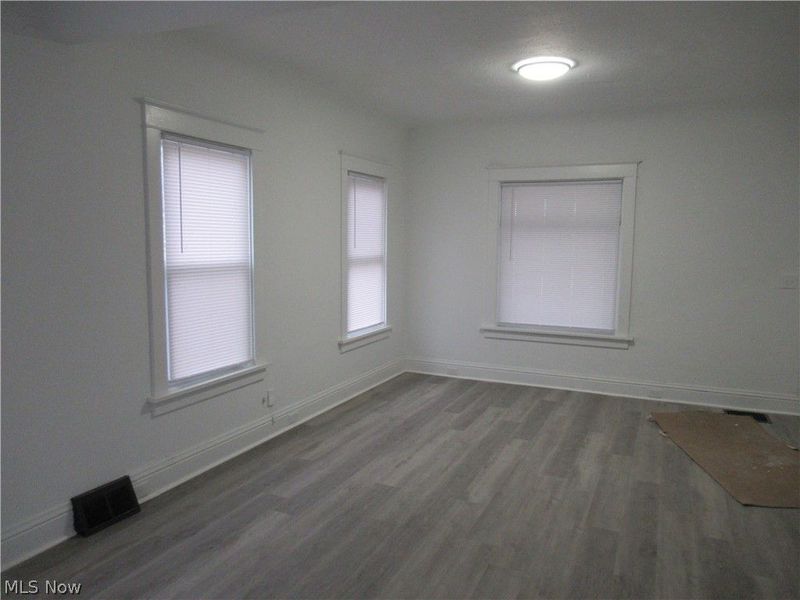 378 Columbus Street, Bedford, OH 44146 Photo 9