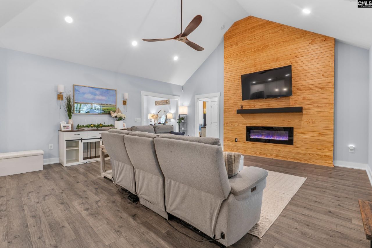 111 Serenity Pointe Photo 11