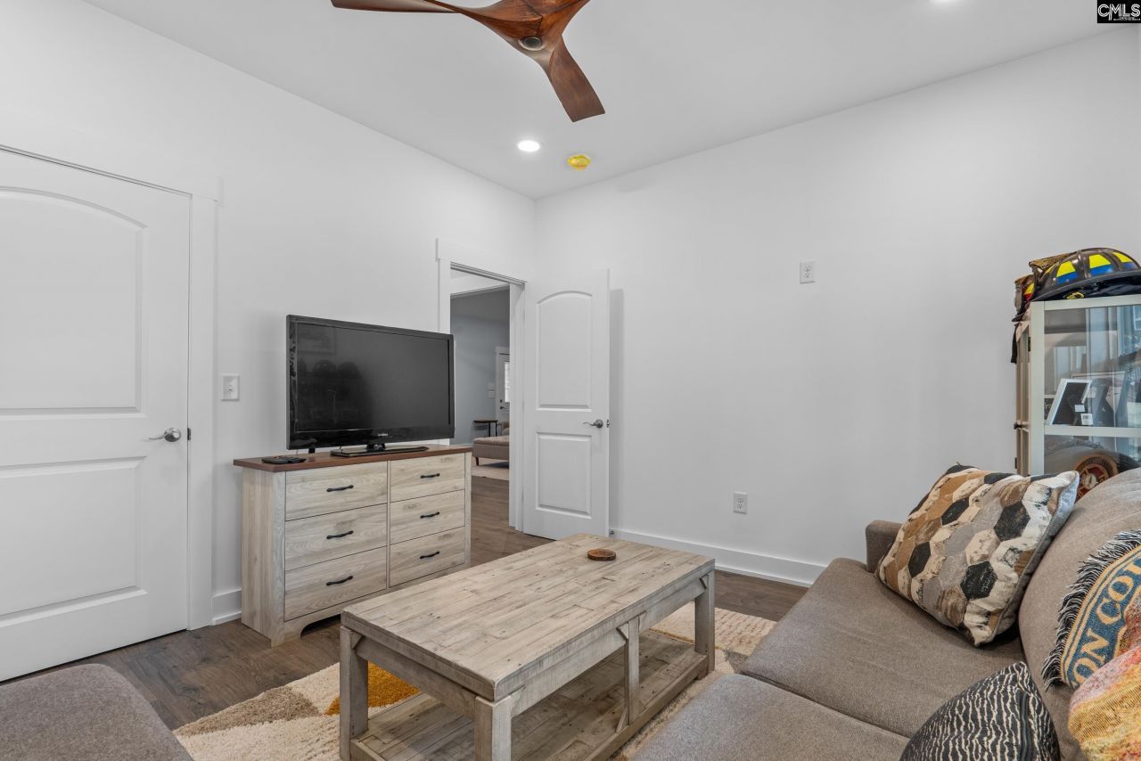 111 Serenity Pointe Photo 29