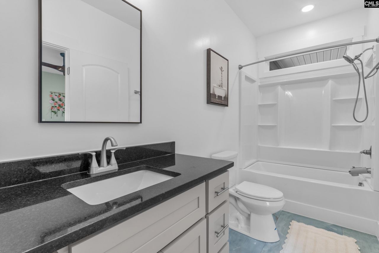 111 Serenity Pointe Photo 32