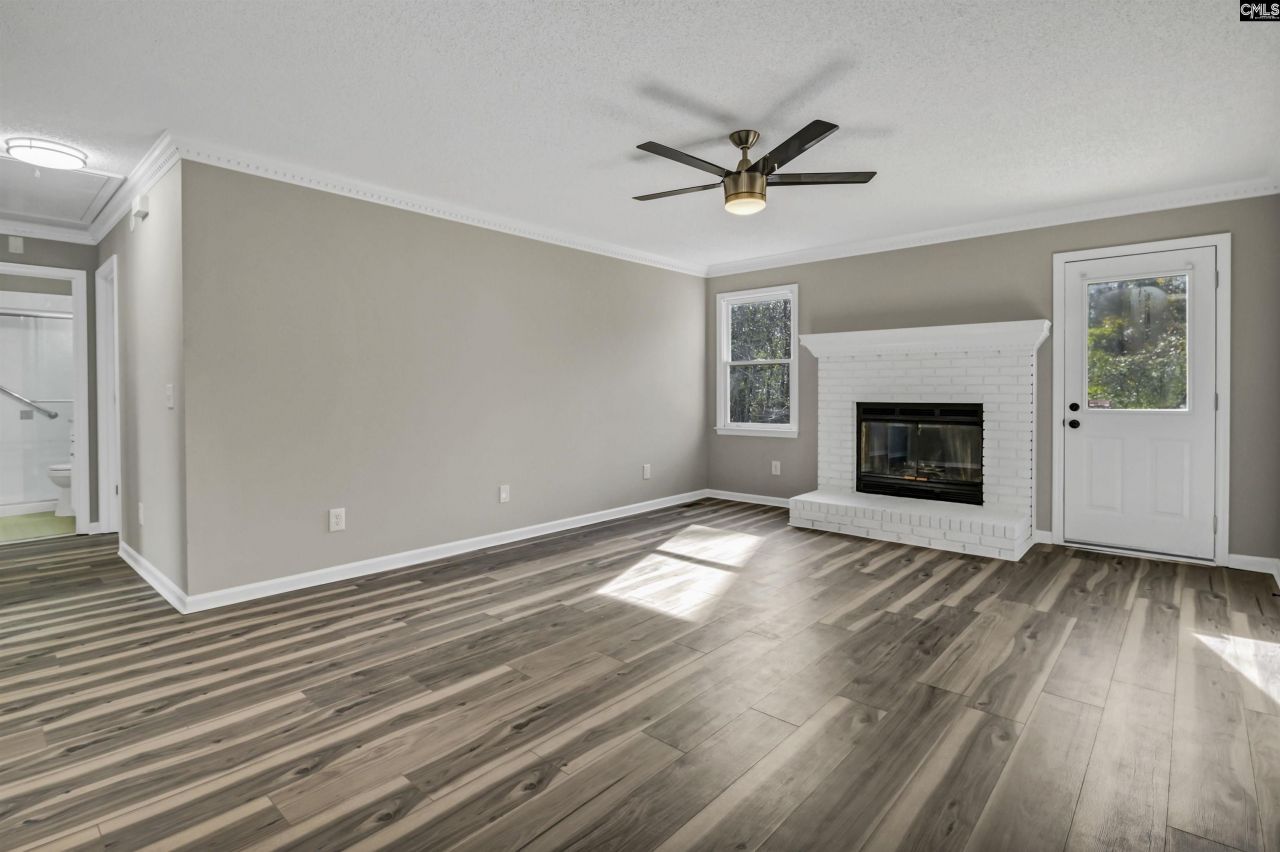 108 Red Maple Court  Photo 8