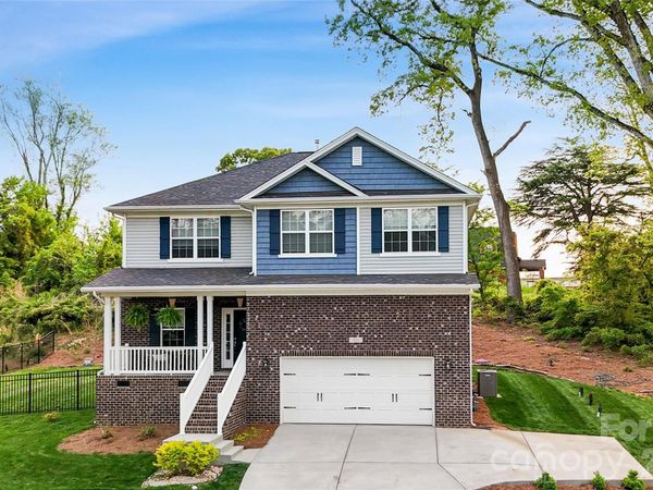 211 Macon Drive, Statesville, NC 28625