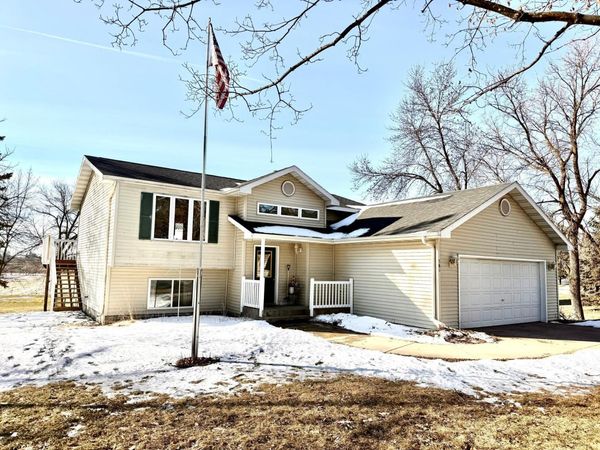 580 Simon Avenue W, Dassel, MN 55325