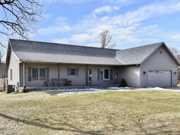 63627 170th Avenue, Kellogg, MN 55945