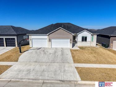 10520 Freedom Lane, Lincoln, NE 68527