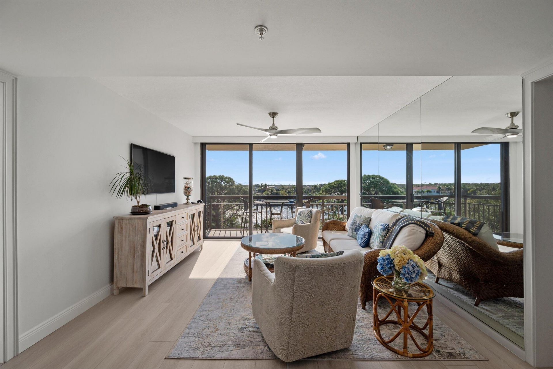 2001 Marina Isle Way, Unit 503, Jupiter, FL 33477 Photo