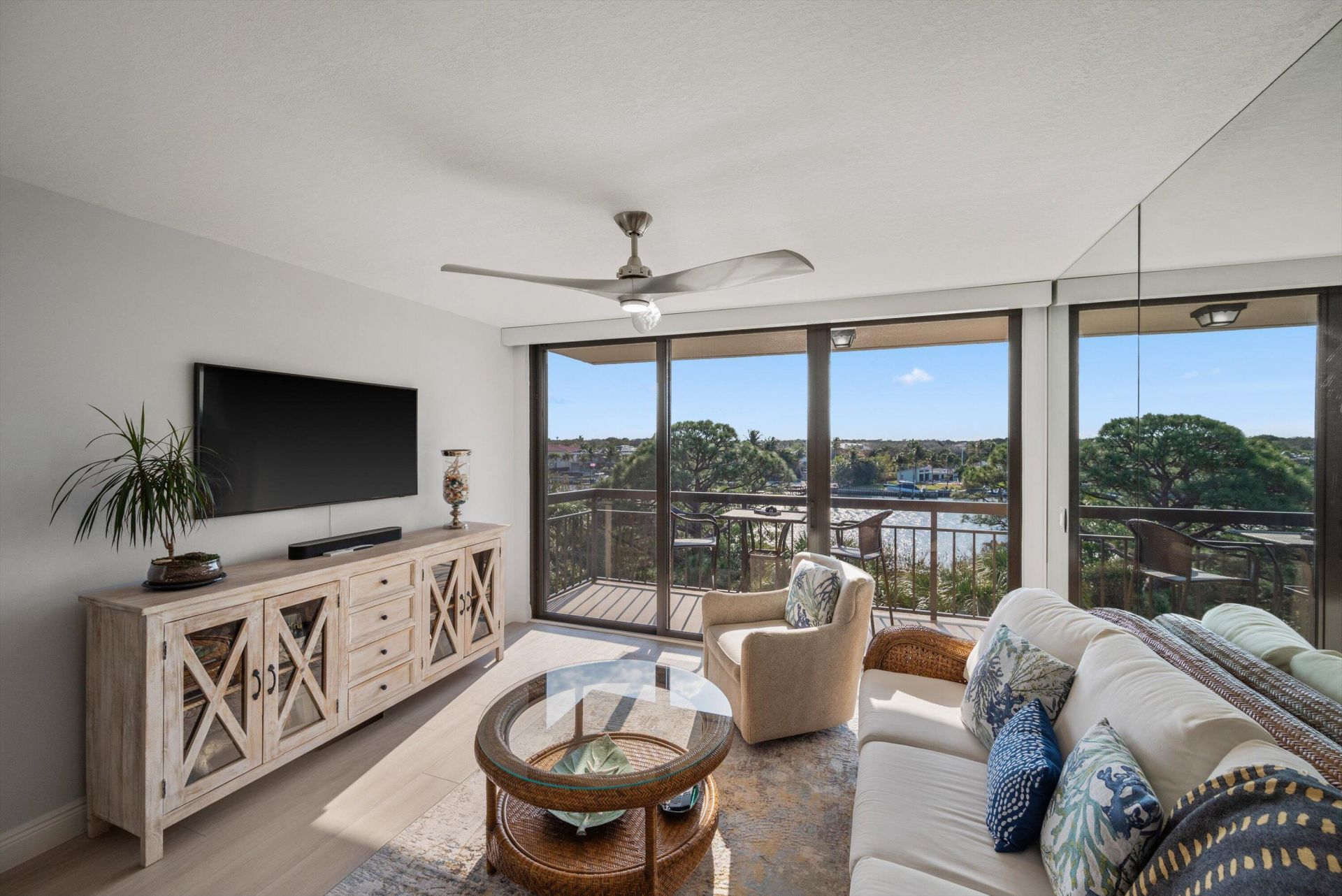 2001 Marina Isle Way, Unit 503, Jupiter, FL 33477 Photo